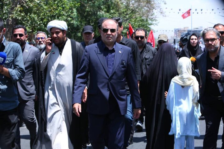 حضور وزیر جهاد کشاورزی در مراسم تشییع پیکر مطهر رهبر شهید انقلاب