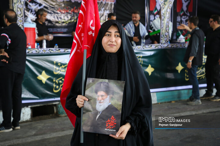 بدرقه حماسی رهبر شهید انقلاب در تهران