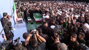 نمازی به بلندای یک عمر رفاقت؛ اقامه نماز آیت‌الله جوادی آملی بر پیکر رهبر شهید