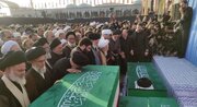 فیلم بغض آیت‌الله جوادی آملی در نماز بر پیکر رهبر شهید