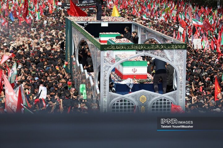 مراسم تشییع پیکر مطهر رهبر شهید انقلاب در تهران