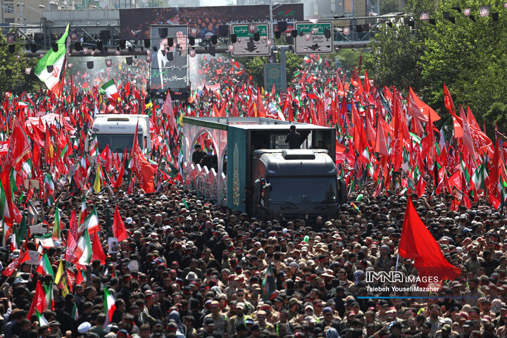 مراسم تشییع پیکر مطهر رهبر شهید انقلاب در تهران