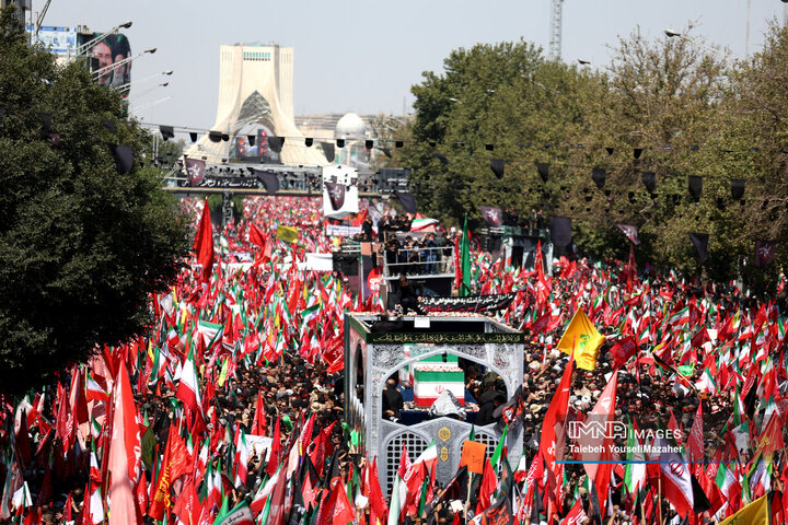 مراسم تشییع پیکر مطهر رهبر شهید انقلاب در تهران