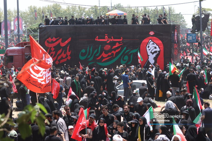 مراسم تشییع پیکر مطهر رهبر شهید انقلاب در تهران