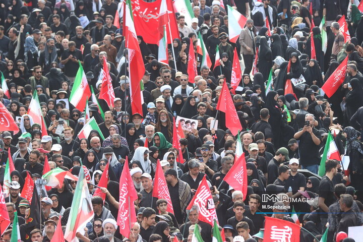 مراسم تشییع پیکر مطهر رهبر شهید انقلاب در تهران