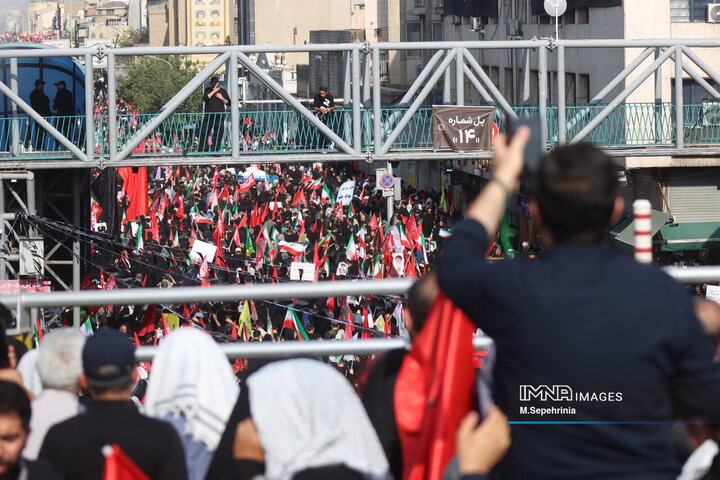 مراسم تشییع پیکر مطهر رهبر شهید انقلاب در تهران