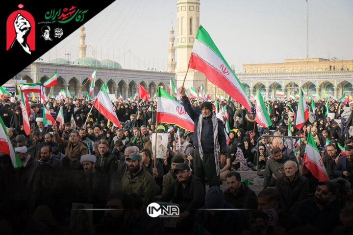 از پل‌دختر تا جمکران به عشق رهبر شهید