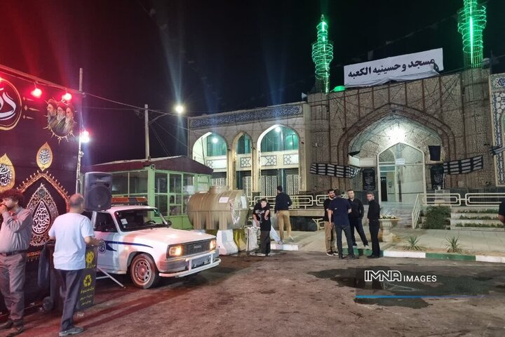 خدمت‌رسانی ۲۴ ساعته به زائران مراسم تشییع رهبر شهید در موکب مسجدالکعبه + فیلم