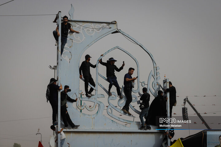 وداع با پیکر مطهر رهبر شهید انقلاب در شهر مقدس قم