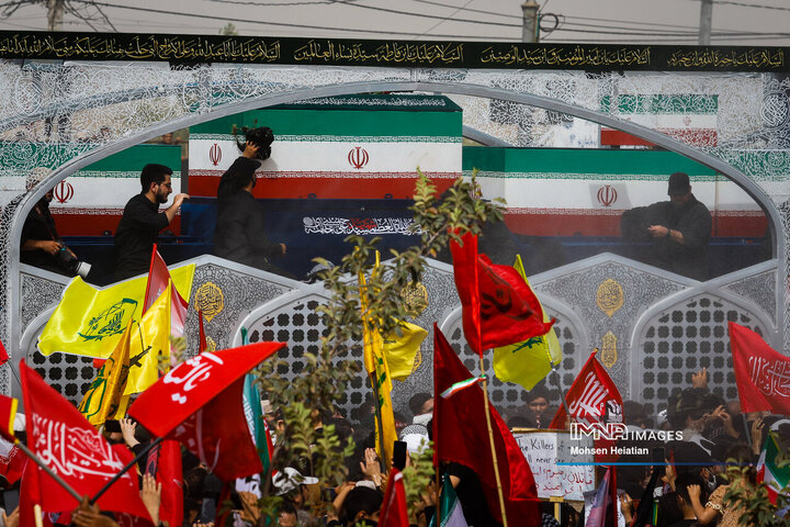 وداع با پیکر مطهر رهبر شهید انقلاب در شهر مقدس قم