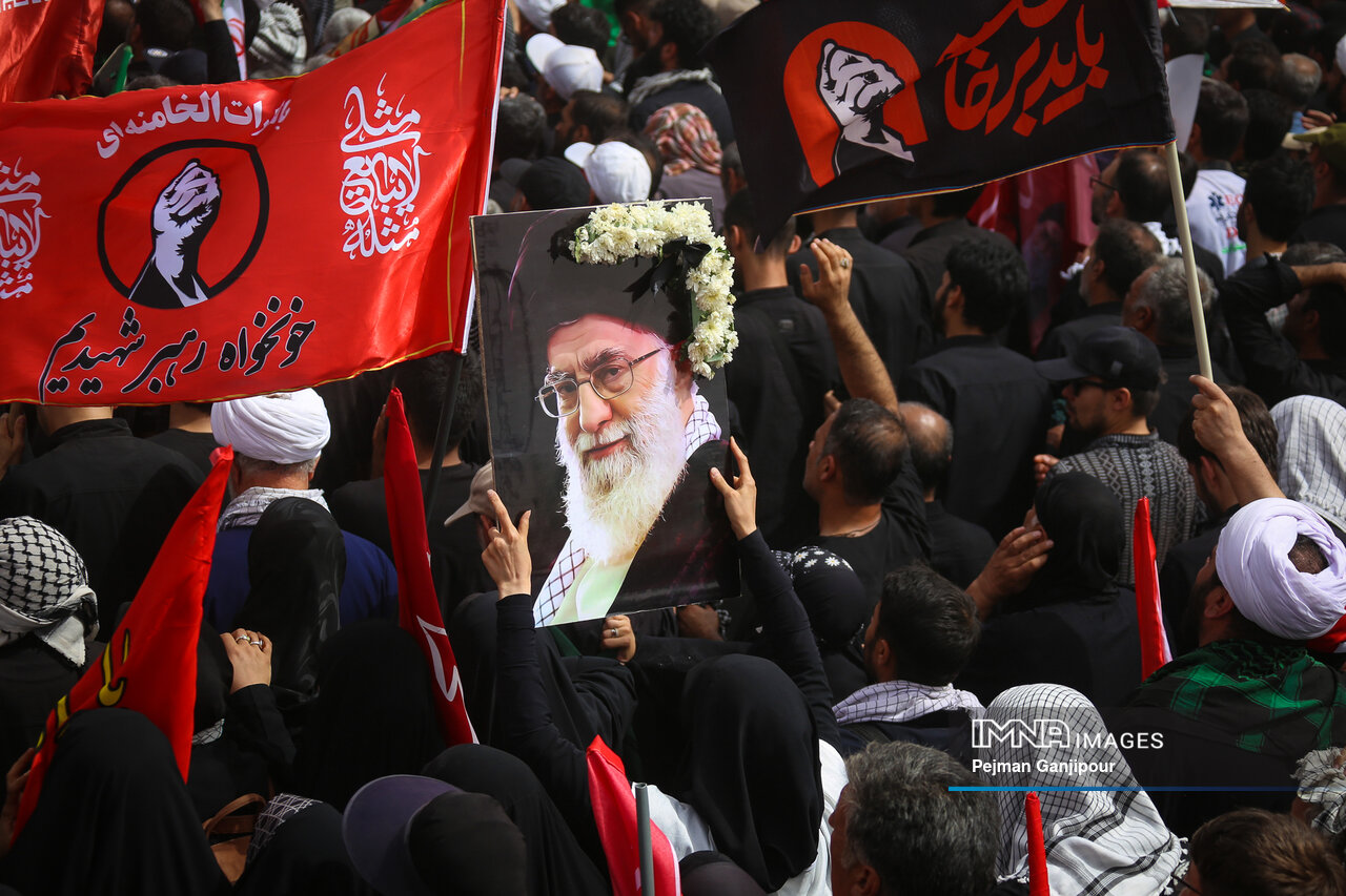 ابعاد راهبردی حماسه تشییع رهبر شهید