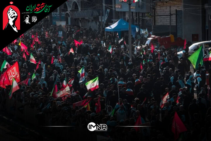 قاب متفاوتی از لحظات ابتدایی تشییع پیکر رهبر شهید انقلاب در نجف اشرف