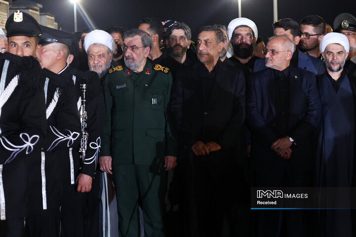 آیین رسمی استقبال از پیکر مطهر رهبر شهید انقلاب اسلامی