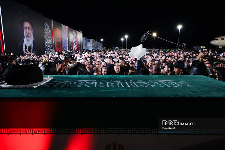 آیین رسمی استقبال از پیکر مطهر رهبر شهید انقلاب اسلامی