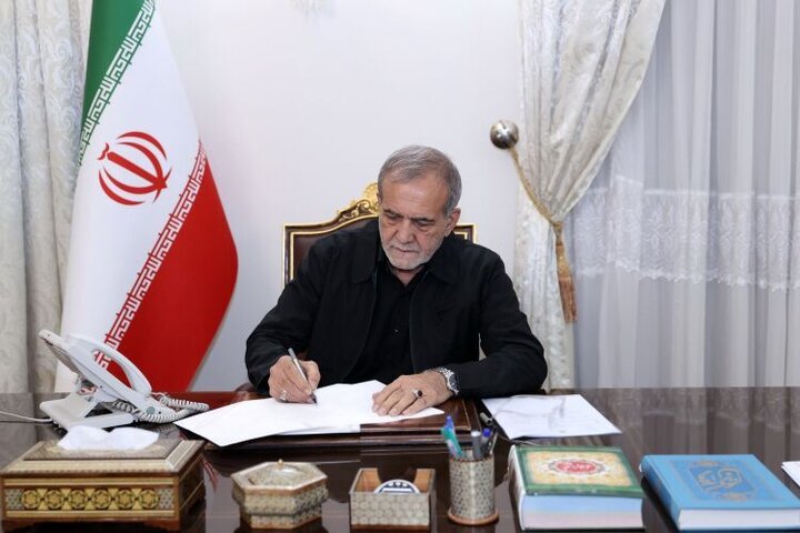 قدردانی پزشکیان از رئیس‌جمهور تاجیکستان به دلیل حضور در مراسم وداع با رهبر شهید انقلاب