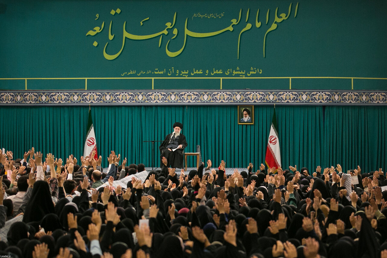نسلی که کوه اعتماد پدر شهید ملت بر دوش آن‌ها بود