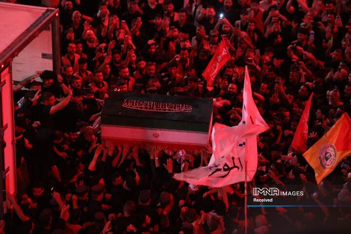 حرم امام حسین(ع) میزبان پیکر مطهر رهبر شهید انقلاب