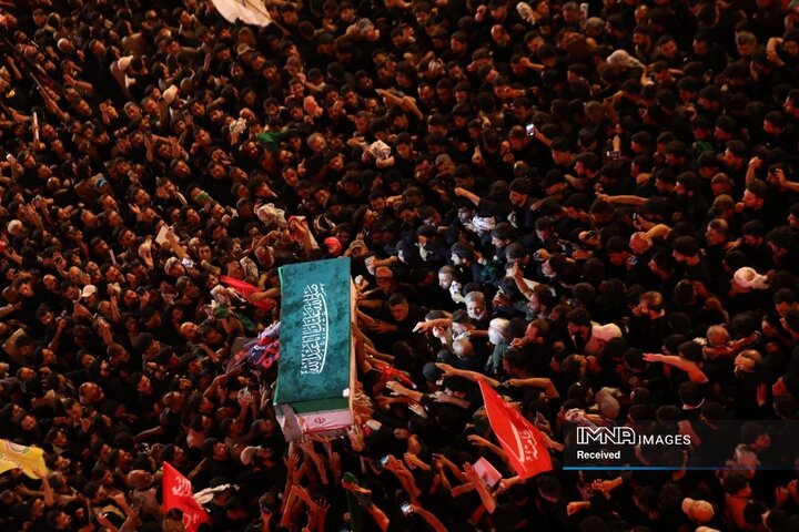 حرم امام حسین(ع) میزبان پیکر مطهر رهبر شهید انقلاب