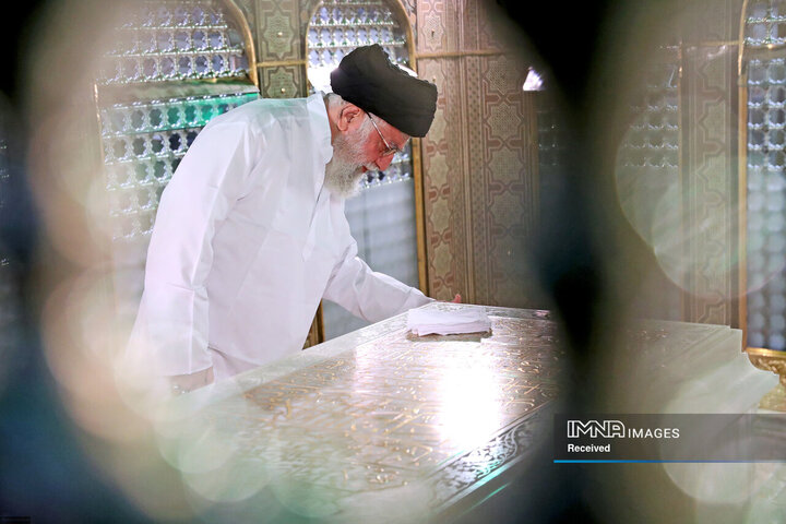 غبارروبی مضجع مطهر حضرت امام رضا (ع) - 1398