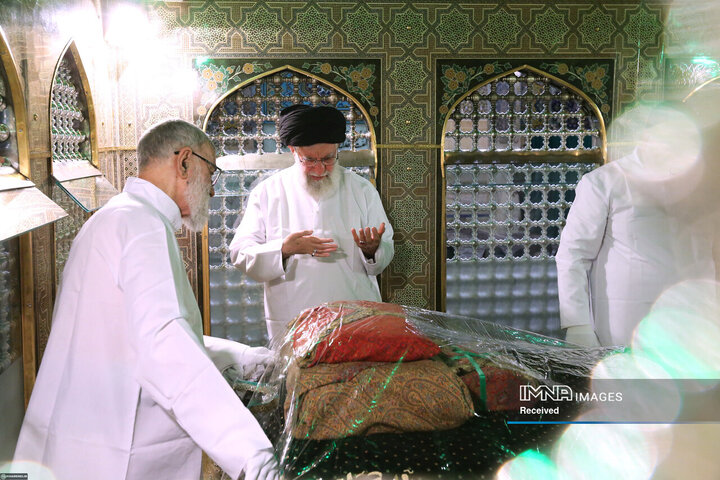 غبارروبی مضجع مطهر حضرت امام رضا (ع) - 1398