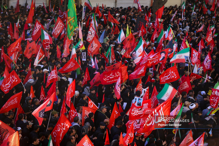 بدرقه حماسی رهبر شهید انقلاب در مشهد