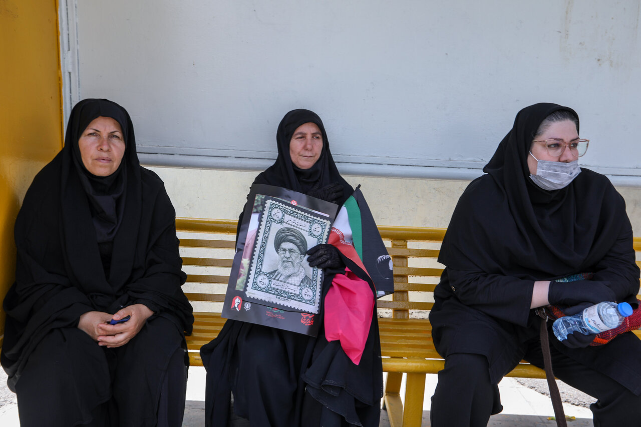 جامانده‌ام؛ این‌بار برای آقای شهید ایران
