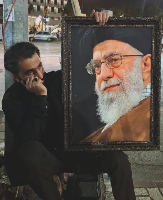 خادم حضرت خورشید به آغوش حرم باز میآید