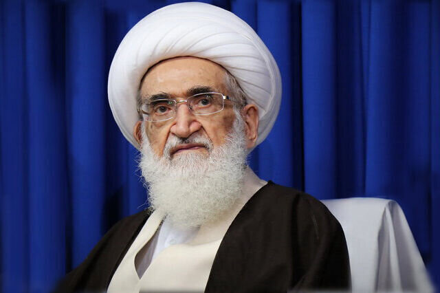 توضیح دفتر آیت‌الله نوری‌ همدانی در مورد علت حضور نداشتن ایشان در مراسم تشییع رهبر شهید