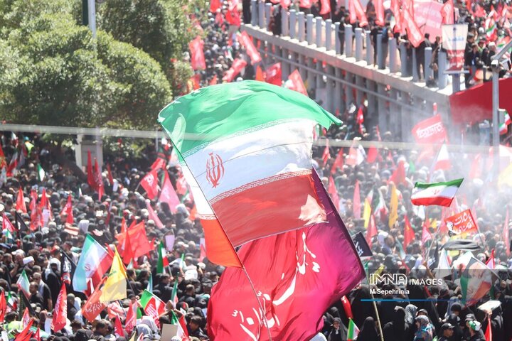 بدرقه حماسی رهبر شهید انقلاب در مشهد