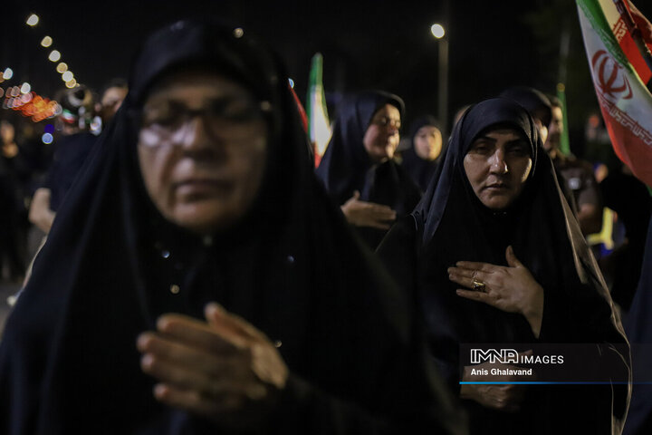 تجمع بزرگداشت بدرقه پیکر مطهر امام شهید در اهواز