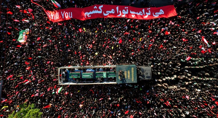 رهبر انقلاب: انتقام خواست ملّت ما است و بهطور حتمی باید صورت بگیرد