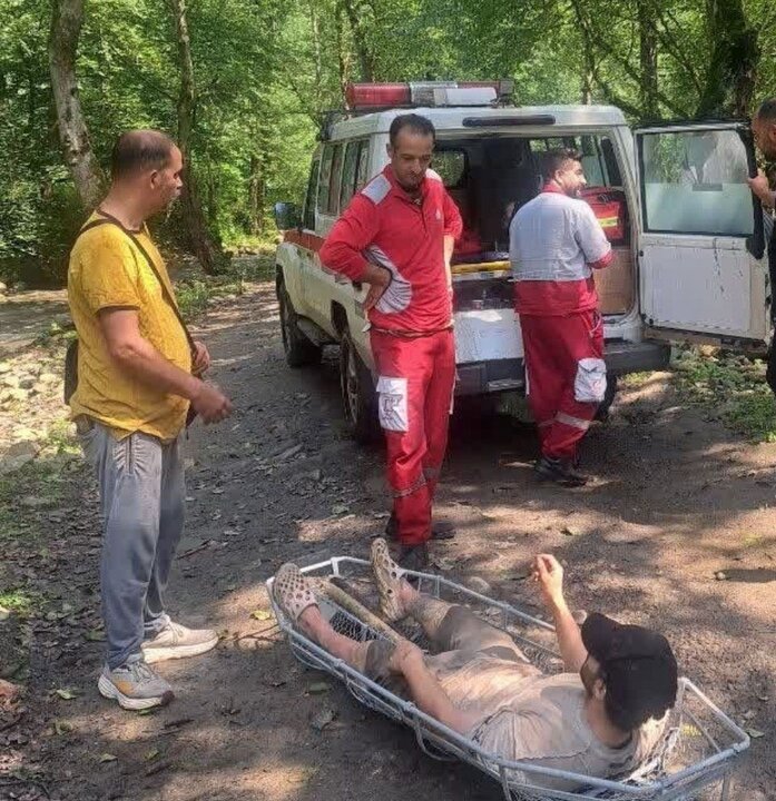 نجات فرد مفقودشده در جنگل‌های لفور سوادکوه شمالی