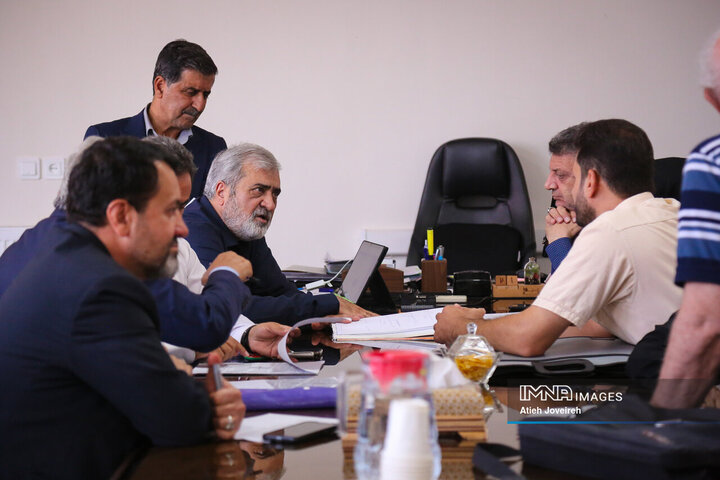 کمیته نظارتی مناطق ۵ و ۶ شورای شهر اصفهان