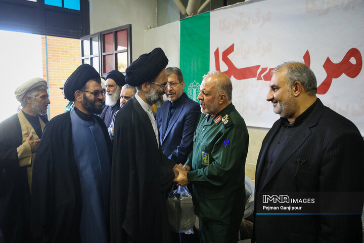 مراسم گرامیداشت و یادبود رهبر شهید انقلاب