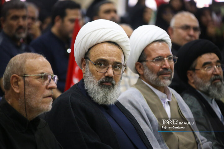 مراسم گرامیداشت و یادبود رهبر شهید انقلاب