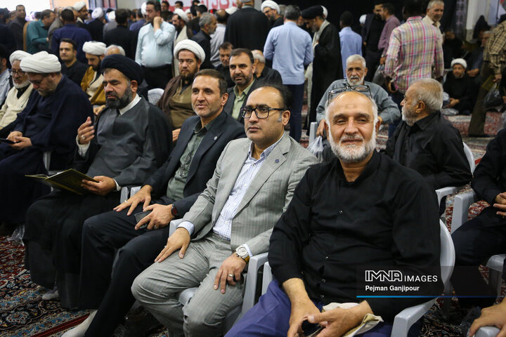 مراسم گرامیداشت و یادبود رهبر شهید انقلاب