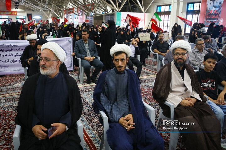 مراسم گرامیداشت و یادبود رهبر شهید انقلاب