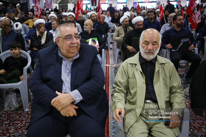 مراسم گرامیداشت و یادبود رهبر شهید انقلاب