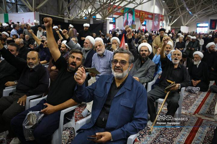 مراسم گرامیداشت و یادبود رهبر شهید انقلاب