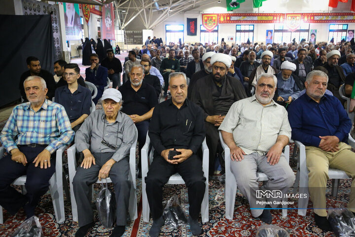 مراسم گرامیداشت و یادبود رهبر شهید انقلاب