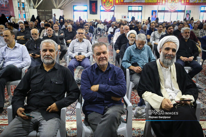 مراسم گرامیداشت و یادبود رهبر شهید انقلاب