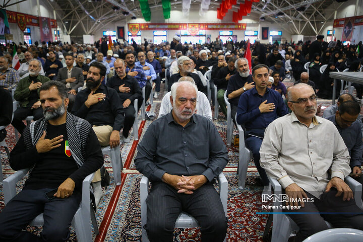 مراسم گرامیداشت و یادبود رهبر شهید انقلاب