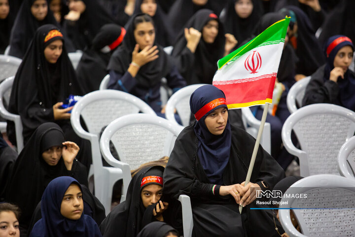 اجتماع بزرگ دانش‌آموزان اصفهانی