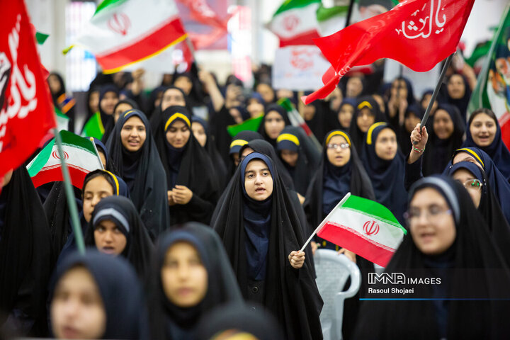 اجتماع بزرگ دانش‌آموزان اصفهانی