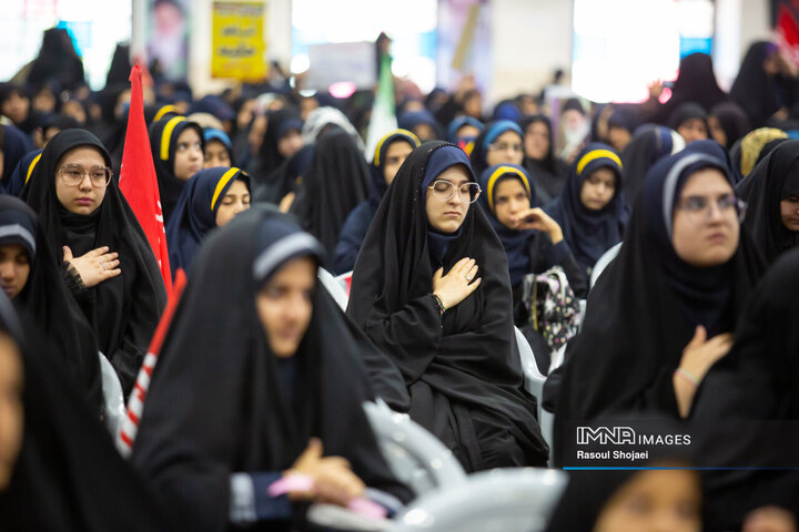 اجتماع بزرگ دانش‌آموزان اصفهانی