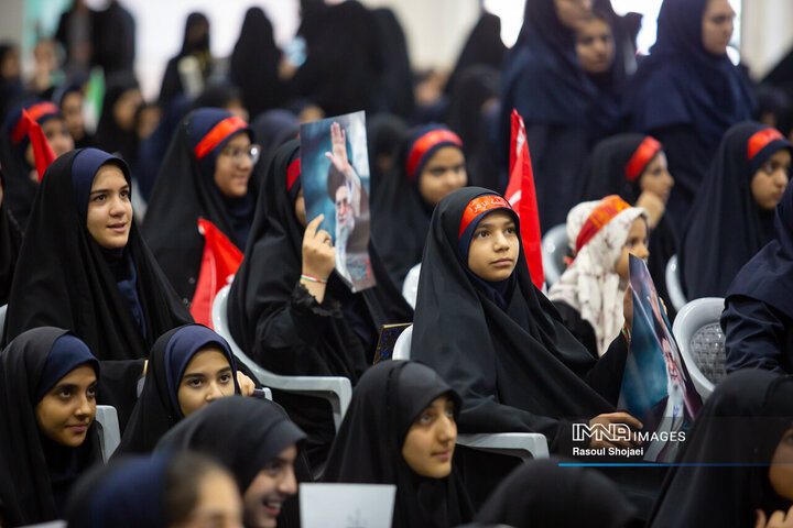 اجتماع بزرگ دانش‌آموزان اصفهانی