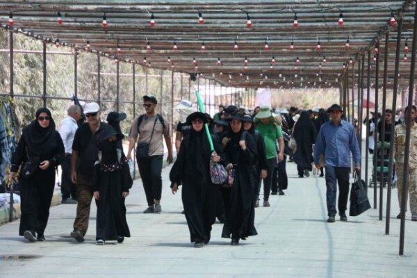 مرز سومار زیر پای زائران حسینی فرش شد