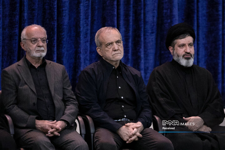 مراسم بزرگداشت رهبر شهید انقلاب در مصلای تهران