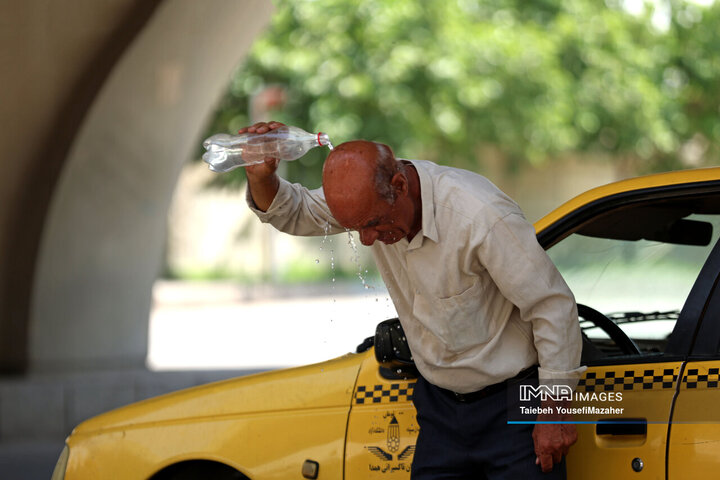 همدان در تب ۴۱ درجه