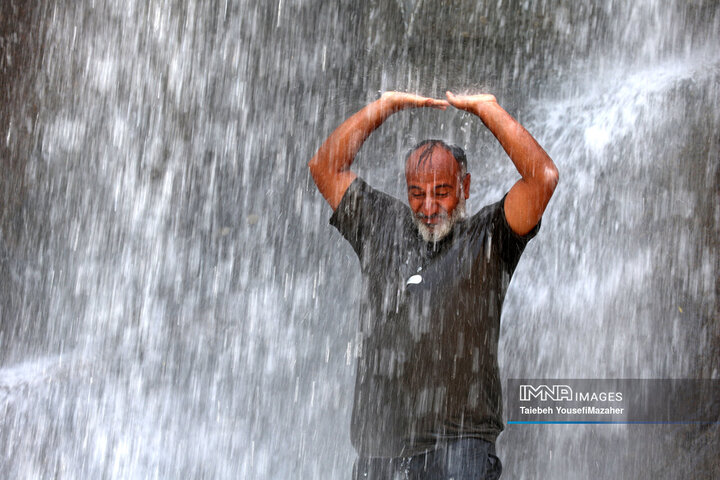 همدان در تب ۴۱ درجه